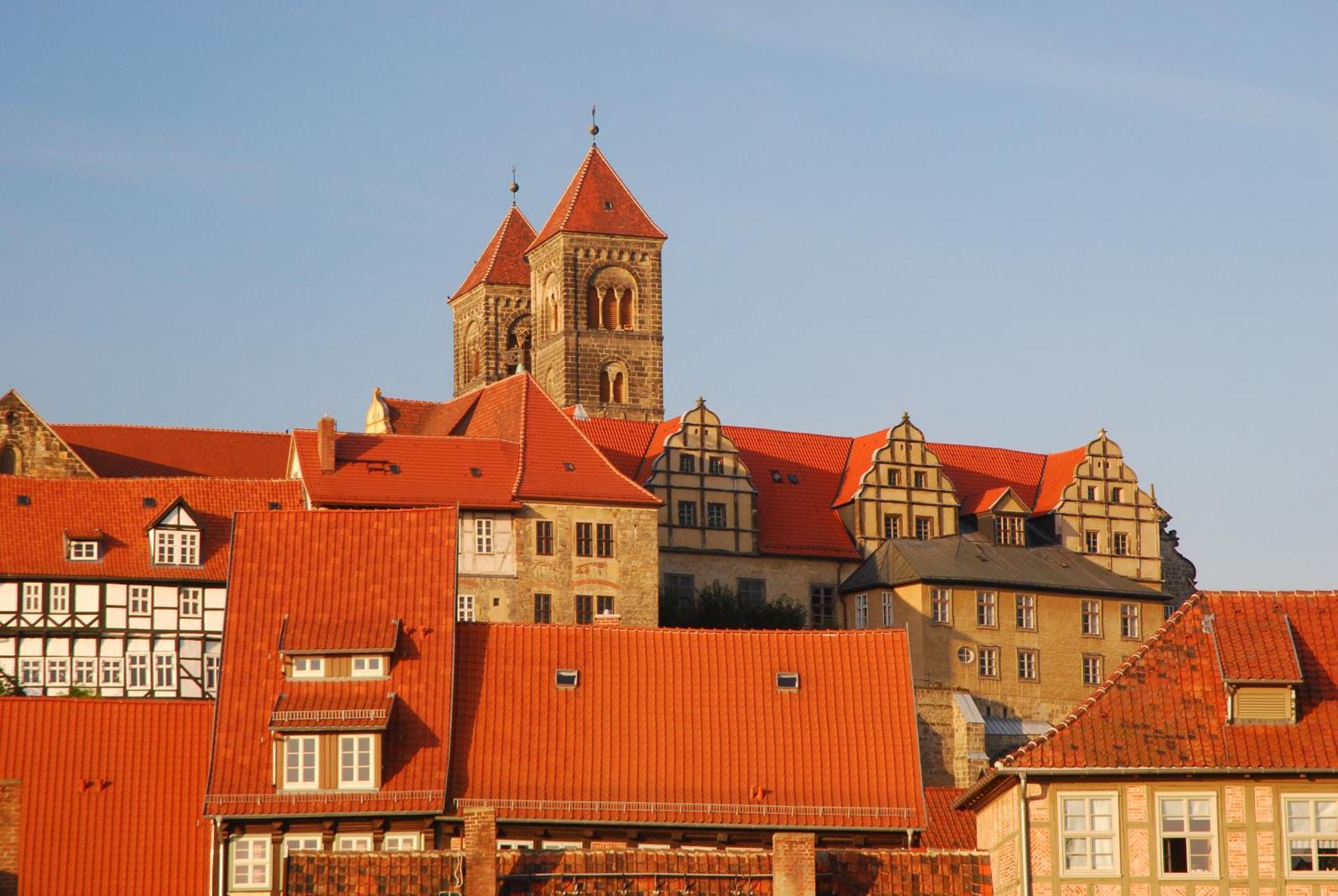 Hotel Domschatz Кведлінбург Екстер'єр фото