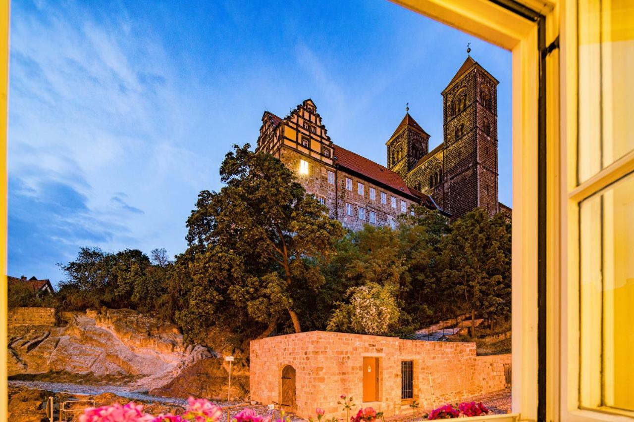 Hotel Domschatz Кведлінбург Екстер'єр фото
